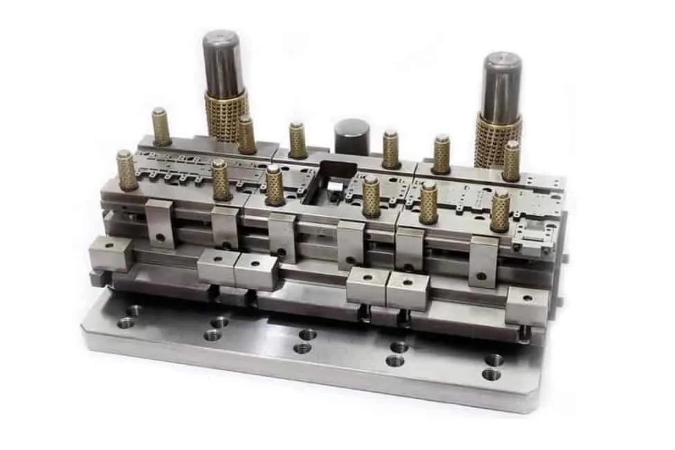 figure 5 quels sont les différents types de matrices d'estampage