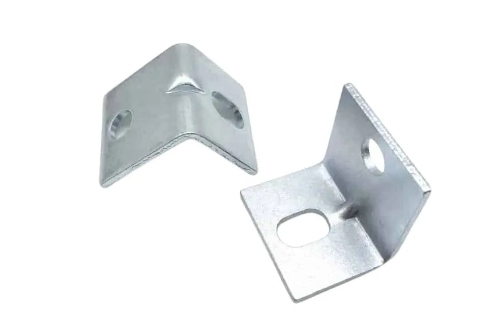 figure 4 quelles sont les pièces d'emboutissage en métal