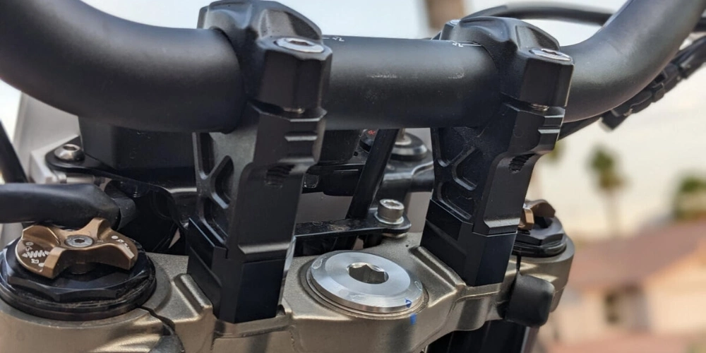 Custom Handlebar Riser