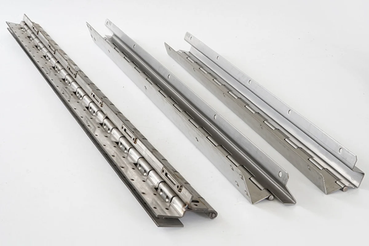 caractéristiques des charnières de piano