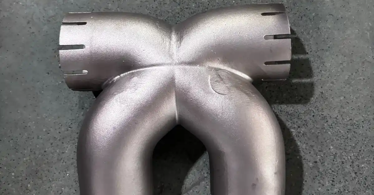 tuyau d'échappement en métal moulé pour véhicules motorisés