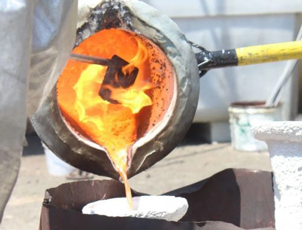 lost foam casting pouring metal