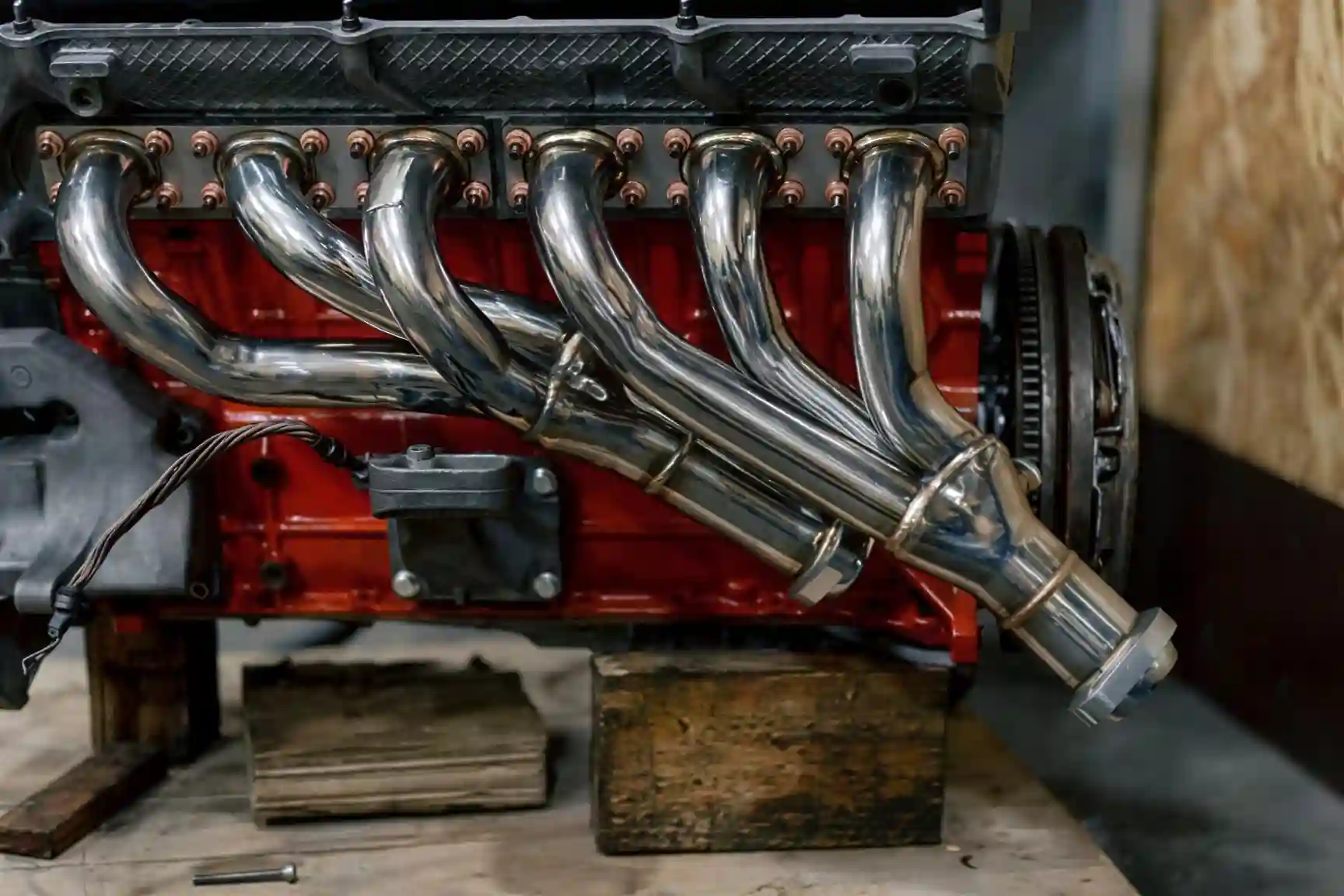 stainless steel exhaust manifold installed on engine