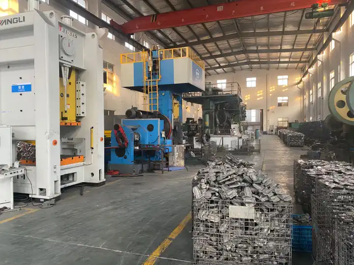 2000t aluminum forging line.webp