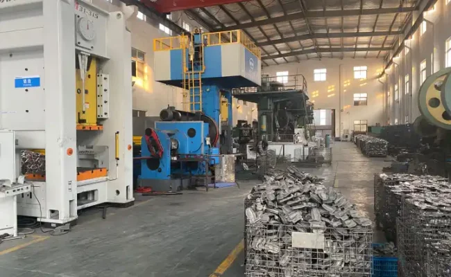 2000t aluminum forging line