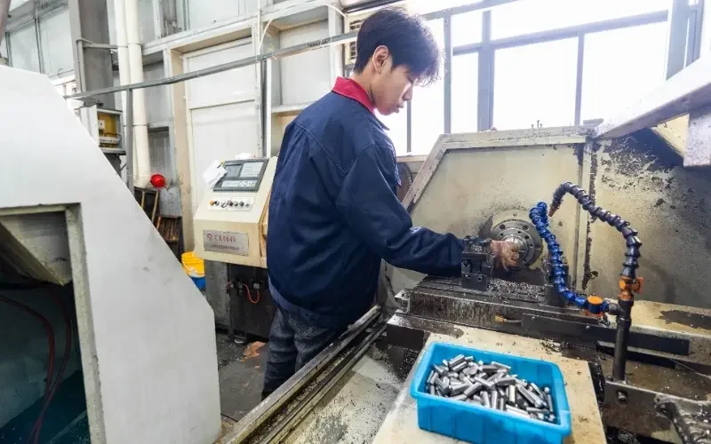 cnc machining process of bullet hinge