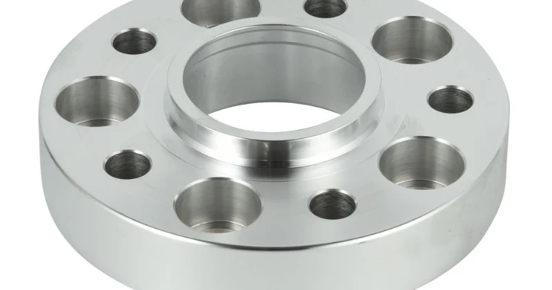 espaciador de rueda centrado en el cubo