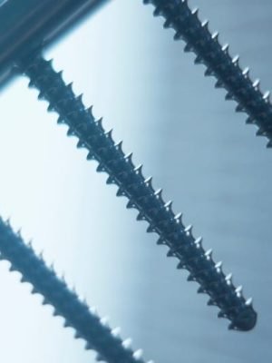 tornillos médicos 02
