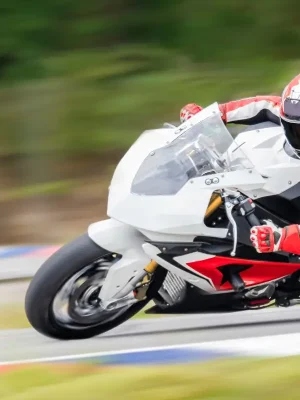 صناعة الدراجات النارية